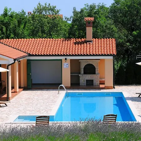 Fuer 8 Personen Ca 230 Qm In Stanisovi, Istrien Bucht Von Rasa Apartment *